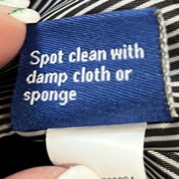 Apt 9 Faux Leather Moto Jacket in Black, Size Large, EUC - Picture 14 of 17